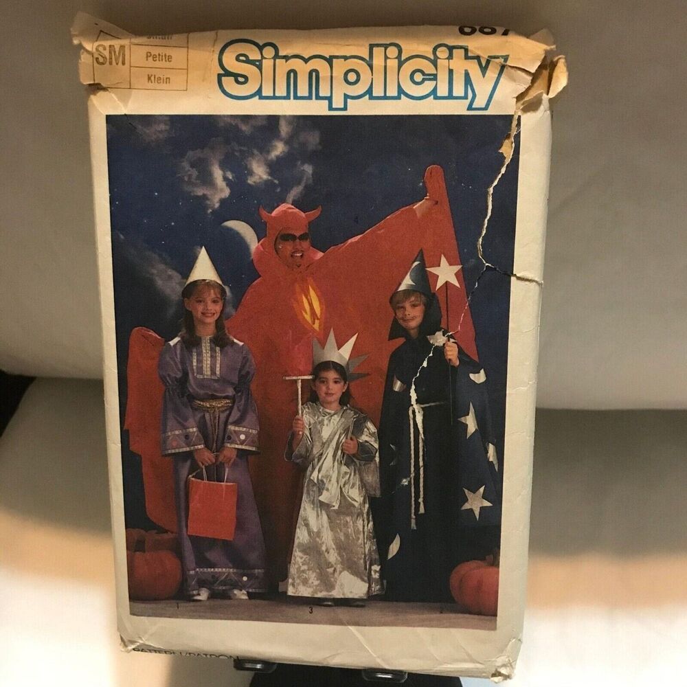 #6672 Simplicity Costume Sewing pattern S-M